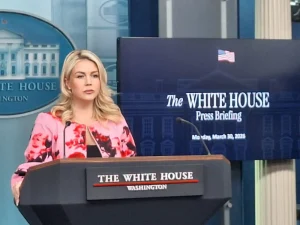 Iran: missile intercettato in Turchia, opportunità unica per un accordo Usa secondo Leavitt.