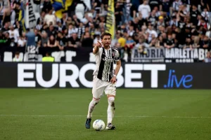 Juventus rinnova Locatelli: nuovo contratto fino al 2030 per il centrocampista bianconero.
