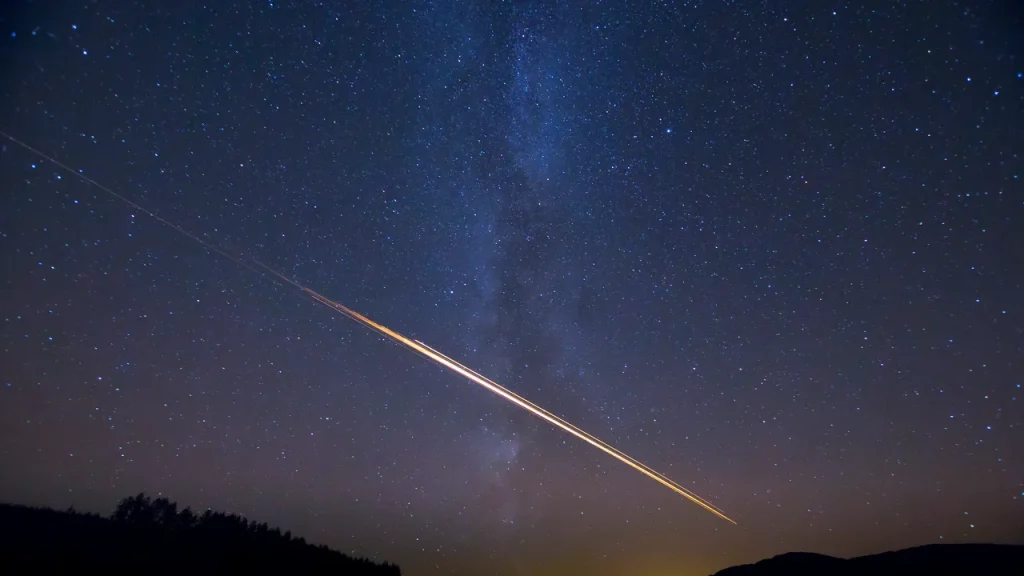 Massima visibilità delle Lyridi nel 2026: ecco quando e dove osservarle.