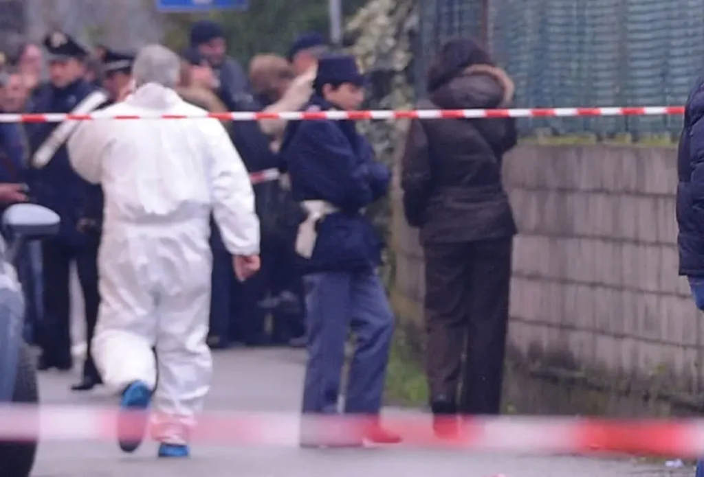 Tragedia a Bisceglie: uomo spinge la moglie dal balcone e si suicida.