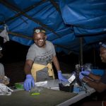 Specialista nigeriano dei pipistrelli vince il Goldman Prize per la conservazione della comunità.