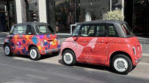 Fiat Topolino Corallo: la star della Milano Design Week con il suo stile iconico.