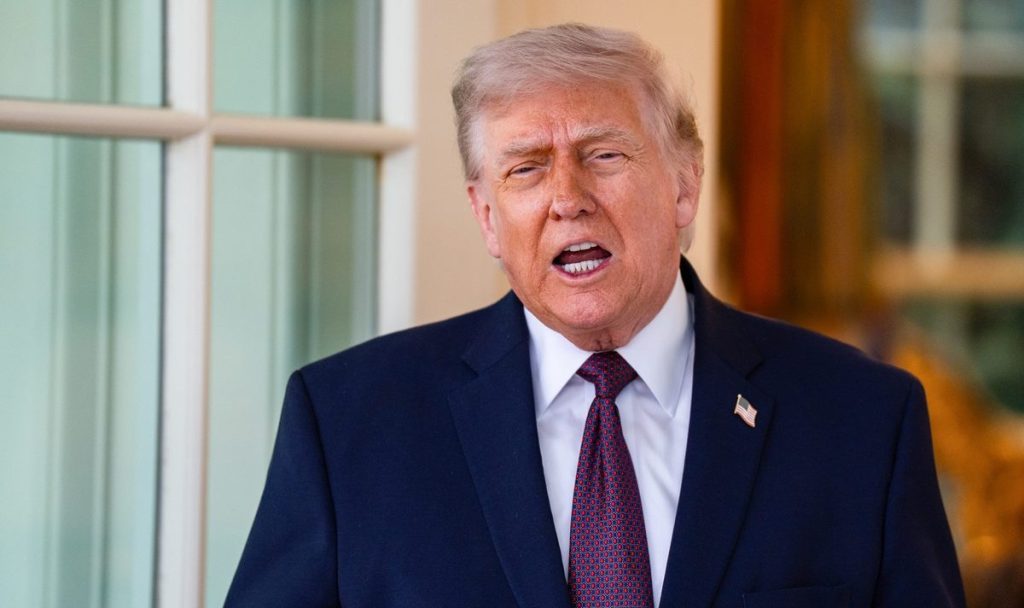 Trump critica il Papa: “Gli iraniani hanno ucciso 42.000 manifestanti innocenti, glielo dicano!”