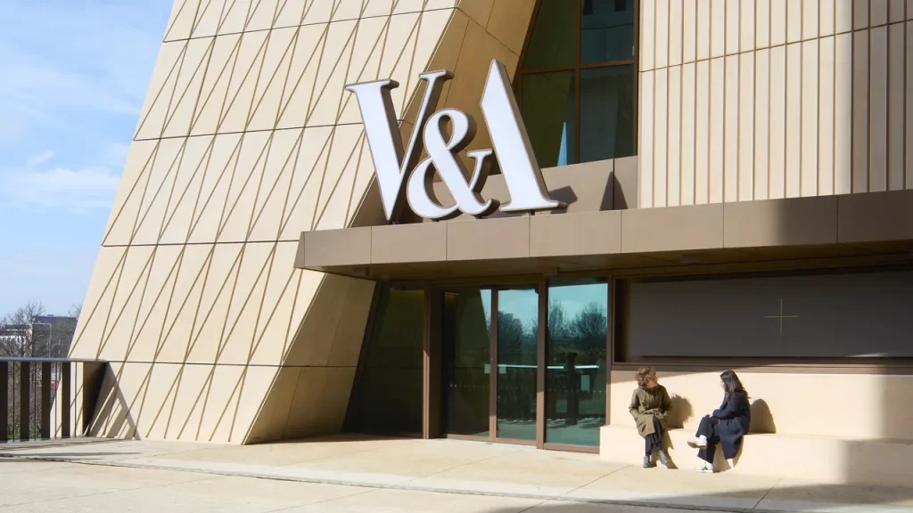 Scopri il V&A East Museum: la nuova imperdibile attrazione culturale di Londra.