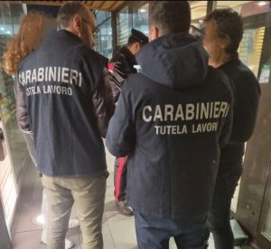 Sospese quattro attività a Catanzaro per lavoro nero: intervento delle autorità competenti.