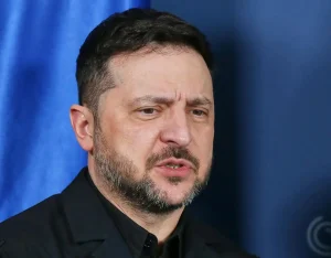 Zelensky: “Disponibili a tregua con la Russia se cessano gli attacchi”