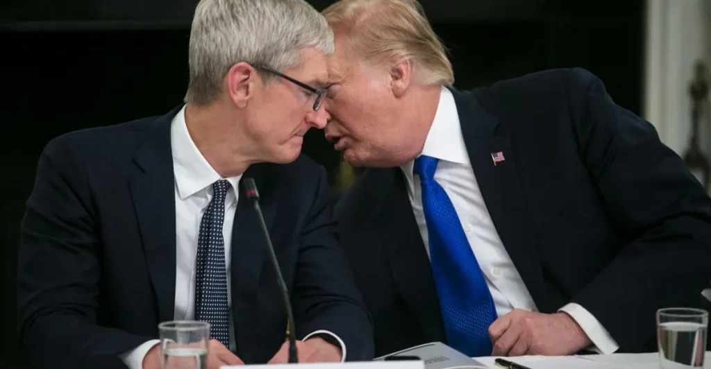 Tim Cook continua a essere l’influente consigliere di Apple sotto Trump.