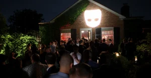 Grindr trionfa nel circuito delle feste del WHCD, sorprendendo tutti gli ospiti.