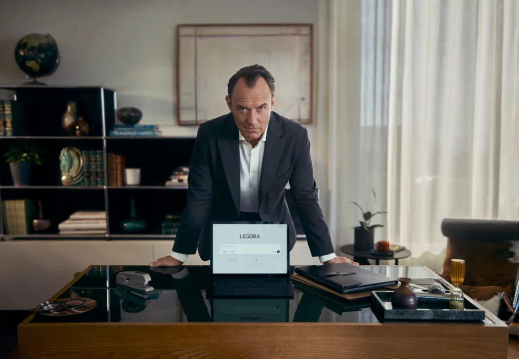 Legora, startup di Legal AI, raggiunge una valutazione di 5,6 milioni: la sfida con Harvey si intensifica.