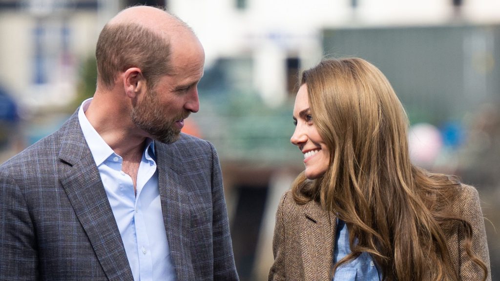 William e Kate celebrano 15 anni di matrimonio: una coppia ‘inossidabile’ con foto inedita.