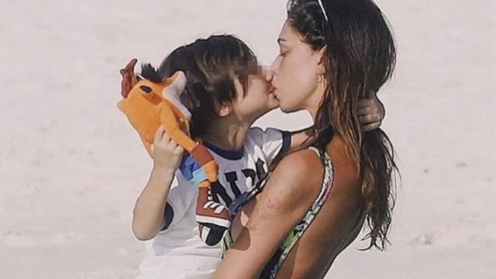 Santiago De Martino sparisce dai social: scelta definitiva di privacy e silenzio digitali