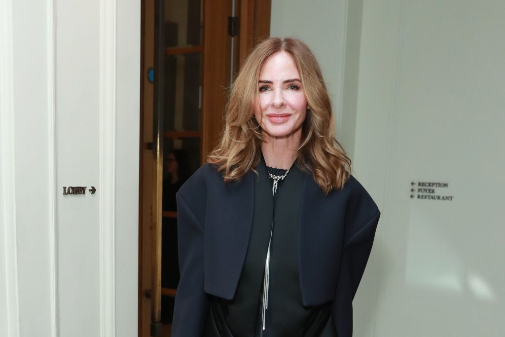 Trinny Woodall: Il masterclass definitivo per indossare alla perfezione i jeans a palloncino.