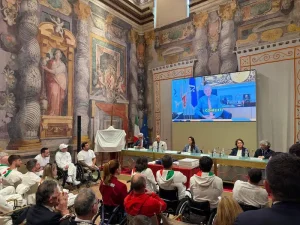 Atleti delle Olimpiadi di Milano-Cortina celebrati al Senato: sport unisce in pace e armonia.