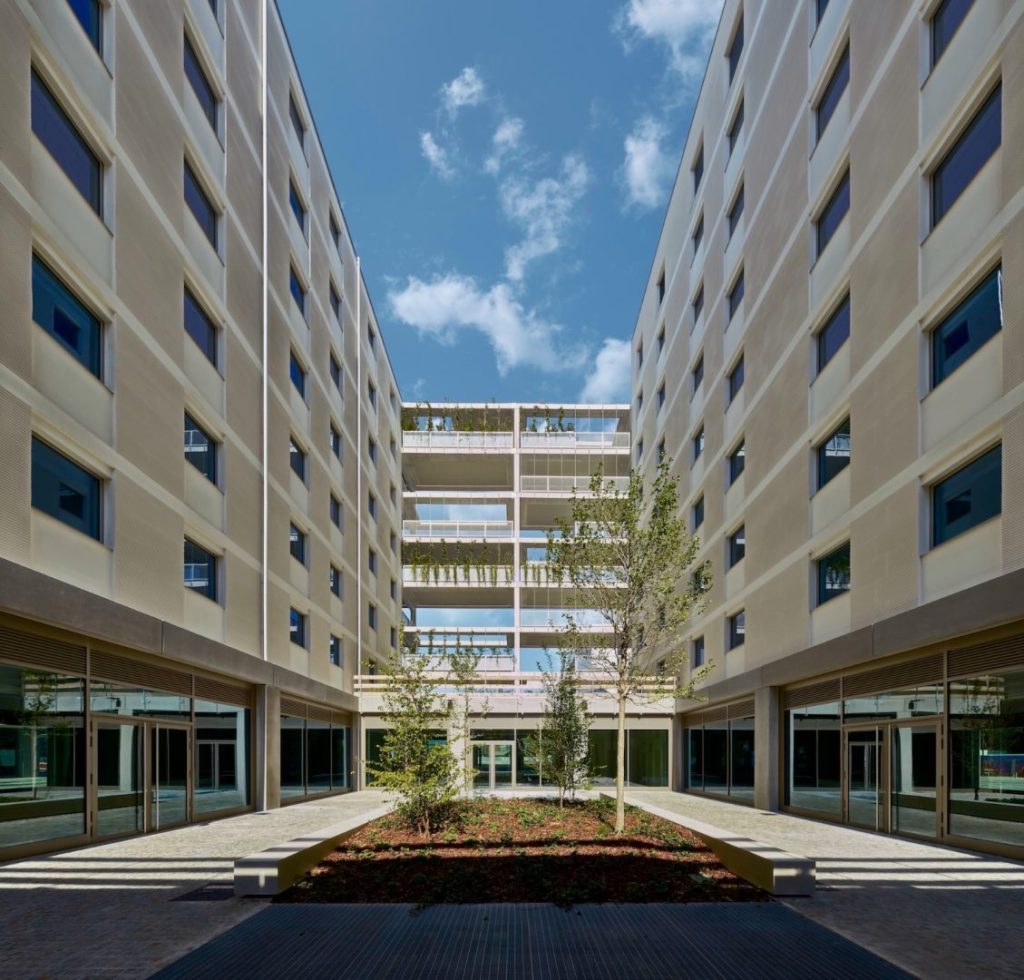 Milano: il villaggio olimpico si trasforma, assegnato il 65% dei posti letto disponibili.