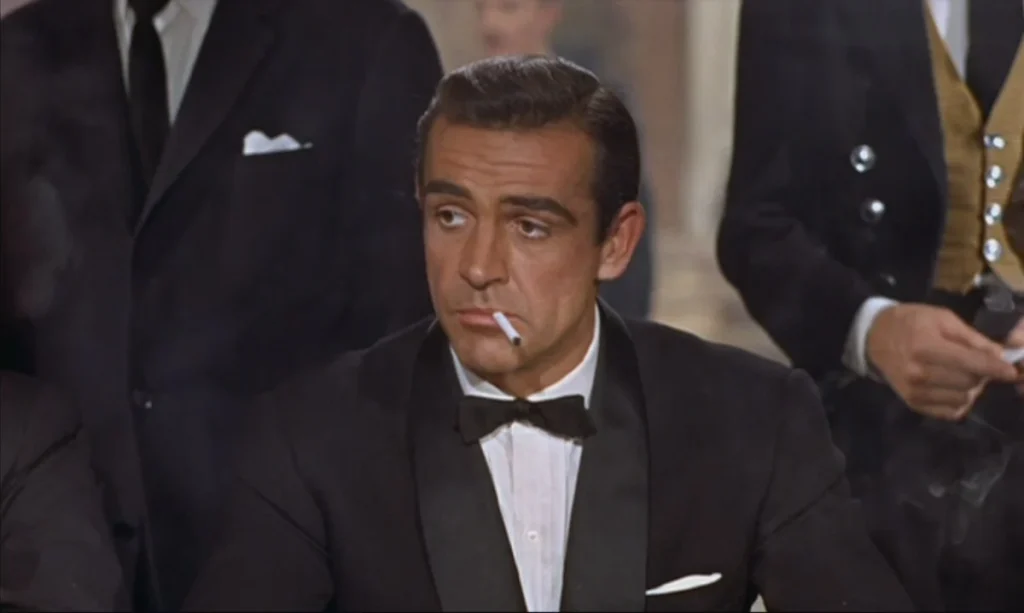 8 maggio 1963: il primo film della saga di James Bond, Agente 007 – Licenza di uccidere, debutta negli Stati Uniti