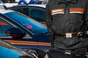 Incontro a Trieste: 800 studenti e Carabinieri affrontano il disagio giovanile nelle scuole.
