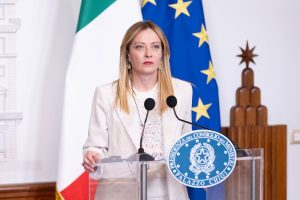 Meloni: “Ricordare le vittime del terrorismo è essenziale per proteggere la democrazia”.