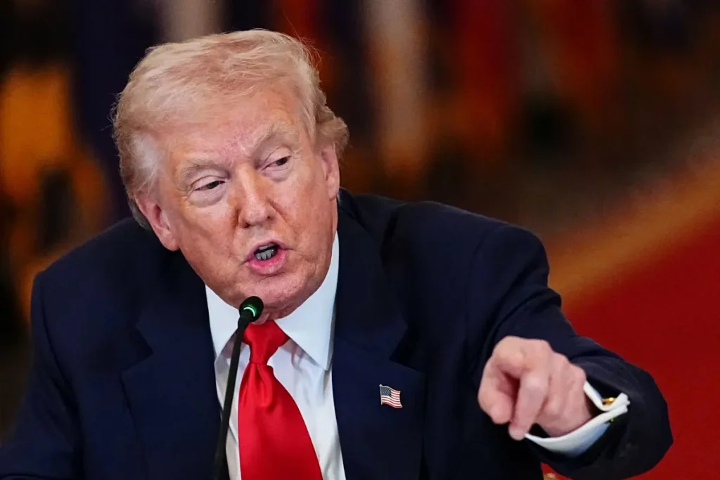 Trump avverte l’Iran: “Accordo urgente, il tempo sta per scadere”.