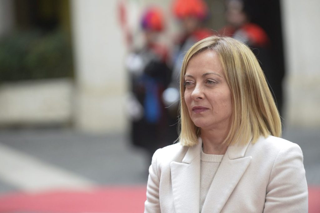 Sisma Friuli: Meloni esalta il modello di ricostruzione come il migliore d’Italia.