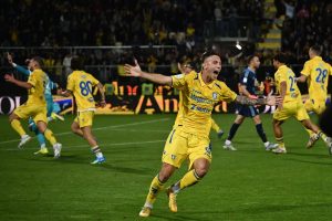 Frosinone in Serie A, Monza si prepara per i playoff: emozioni in Serie B!