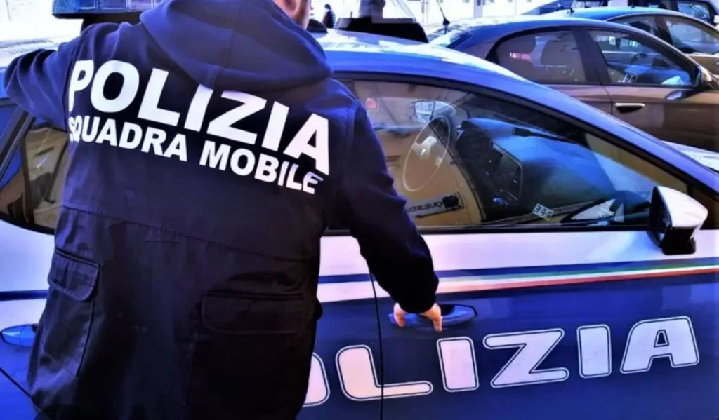Maxi blitz antimafia nel Foggiano: arresti per omicidi ed estorsioni, diverse bande smantellate.