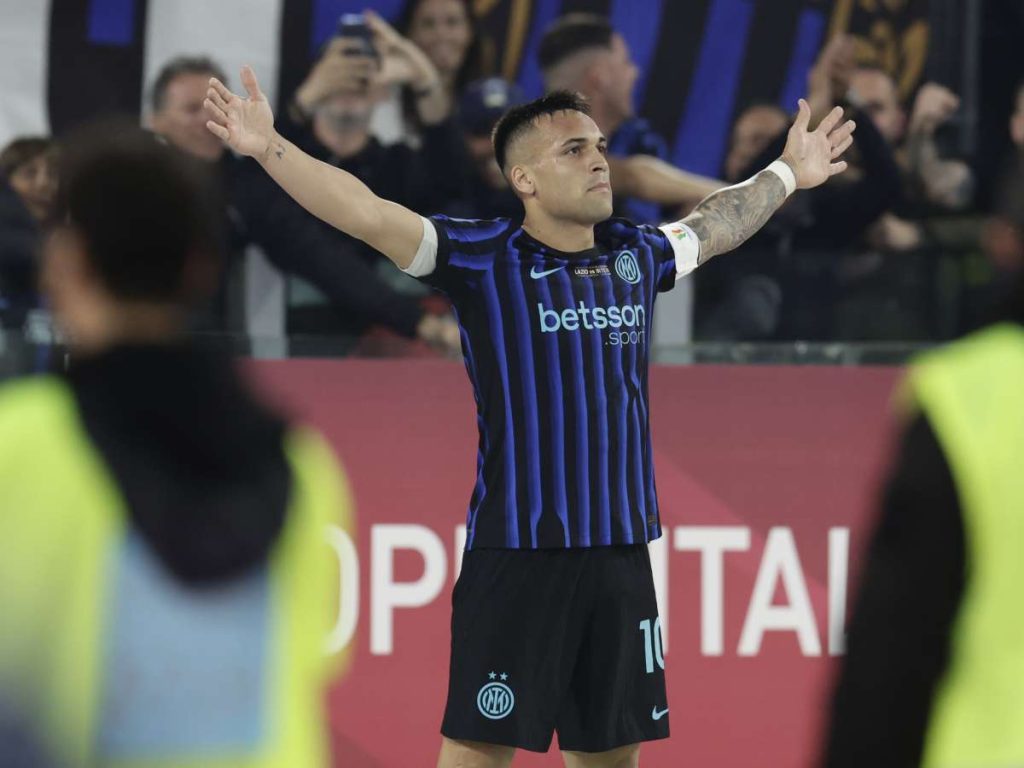 Inter trionfa con il dubbel, conquistando il decimo trofeo di Coppa Italia dopo lo scudetto.