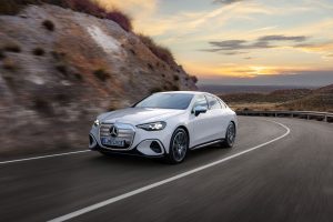 Mercedes-Benz Classe C elettrica: autonomia fino a 762 km, un nuovo standard di efficienza.