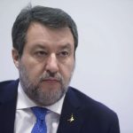 Salvini propone revoca della cittadinanza per immigrati colpevoli di reati gravi.