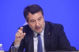 Revoca cittadinanza: Salvini presenta legge contro i delinquenti.