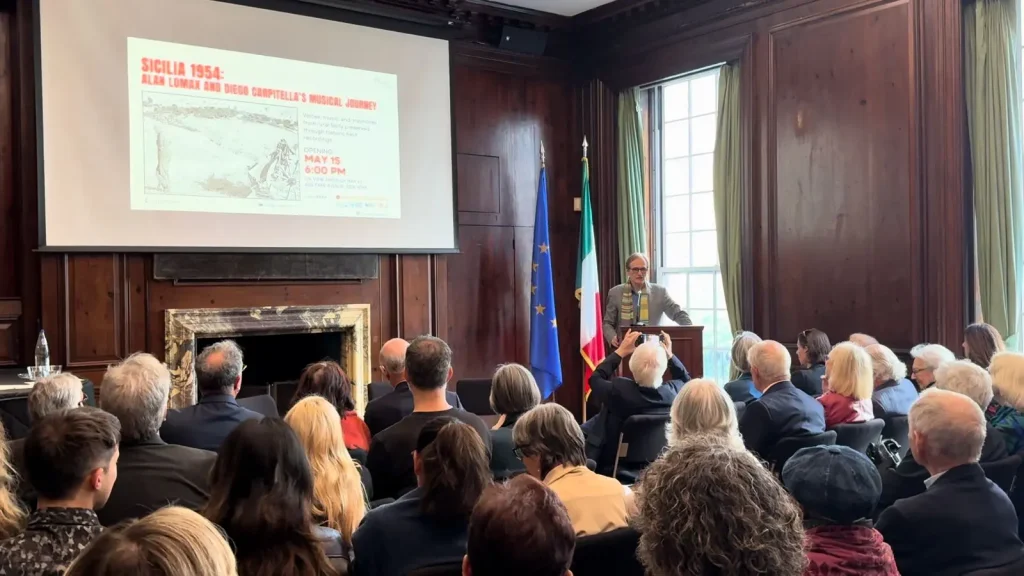 Sicilia 1954: il viaggio musicale di Lomax e Carpitella in mostra a New York