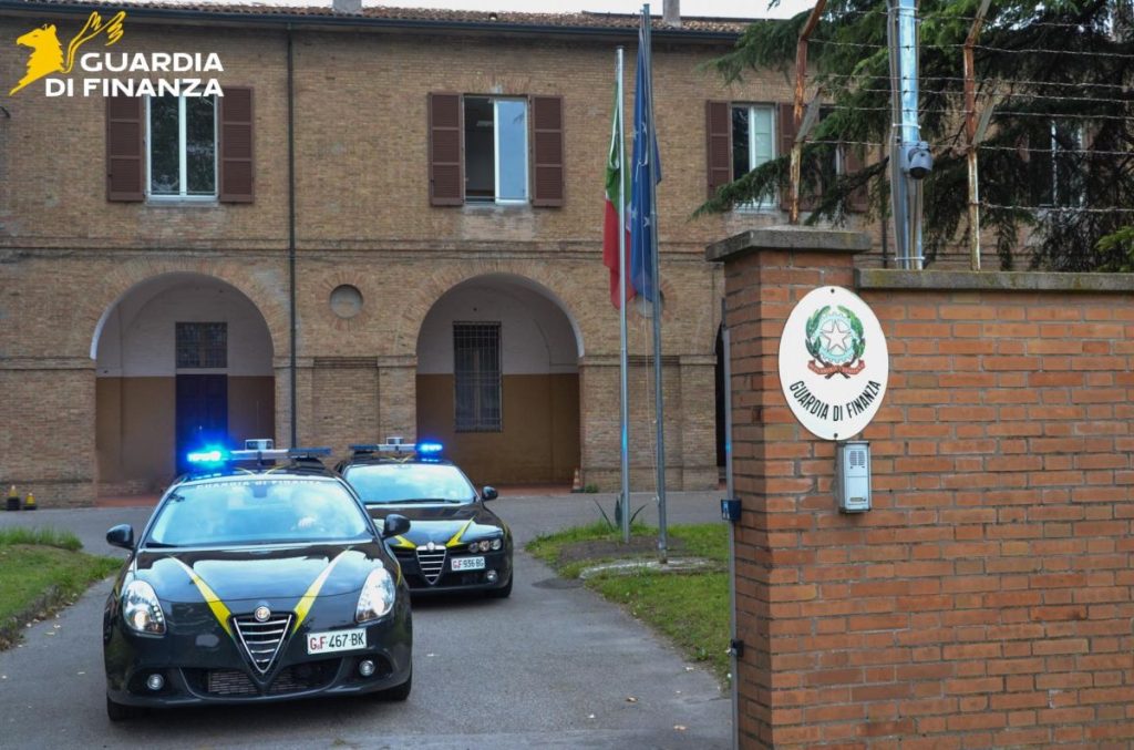 Maxi blitz contro la pirateria TV: 100 perquisizioni e 1000 sanzioni a utenti.