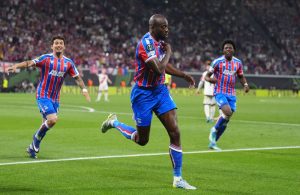 Crystal Palace fa la storia: trionfa in Conference League battendo il Rayo Vallecano.