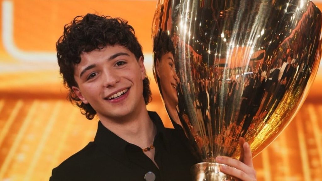 Lorenzo Salvetti trionfa ad Amici 25: “Un sogno che si avvera, grazie a tutti!”