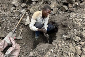 Rischio di ‘corporate capture’ dei minerali: l’allerta della leader indigena sul futuro del DRC.