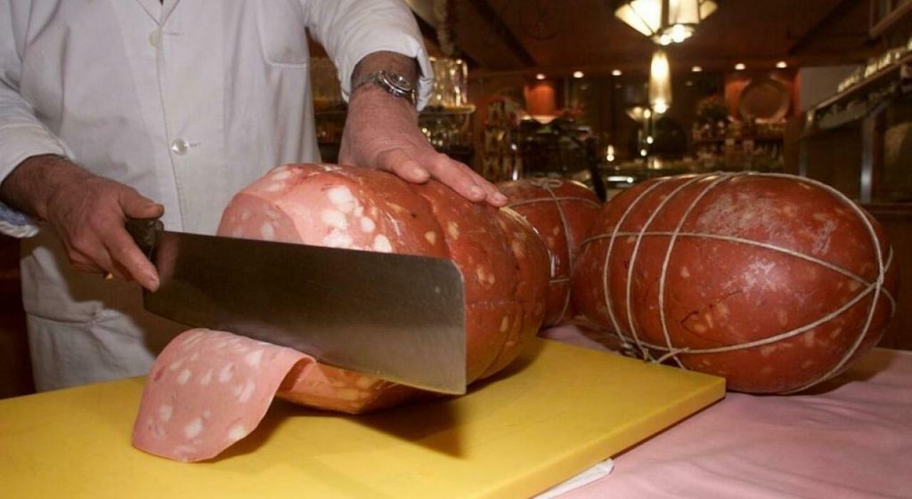 Yuka penalizza il cibo italiano: mortadella zero, bresaola della Valtellina solo sette.