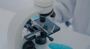 Fibra ottica rivoluzionaria: una sonda intelligente per diagnosi e cura dei tumori