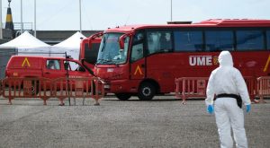 Tenerife: Rimpatrio passeggeri per virus, un caso con sintomi segnalato a bordo.
