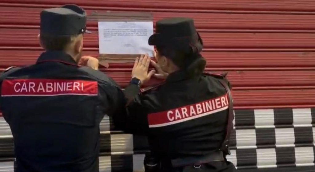 Catanzaro: chiusa officina trasformata in discarica, due persone denunciate.