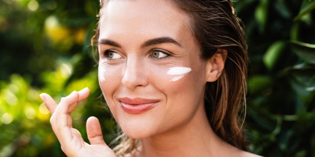 Le migliori creme solari per il viso: guida ai prodotti per ogni tipo di pelle.