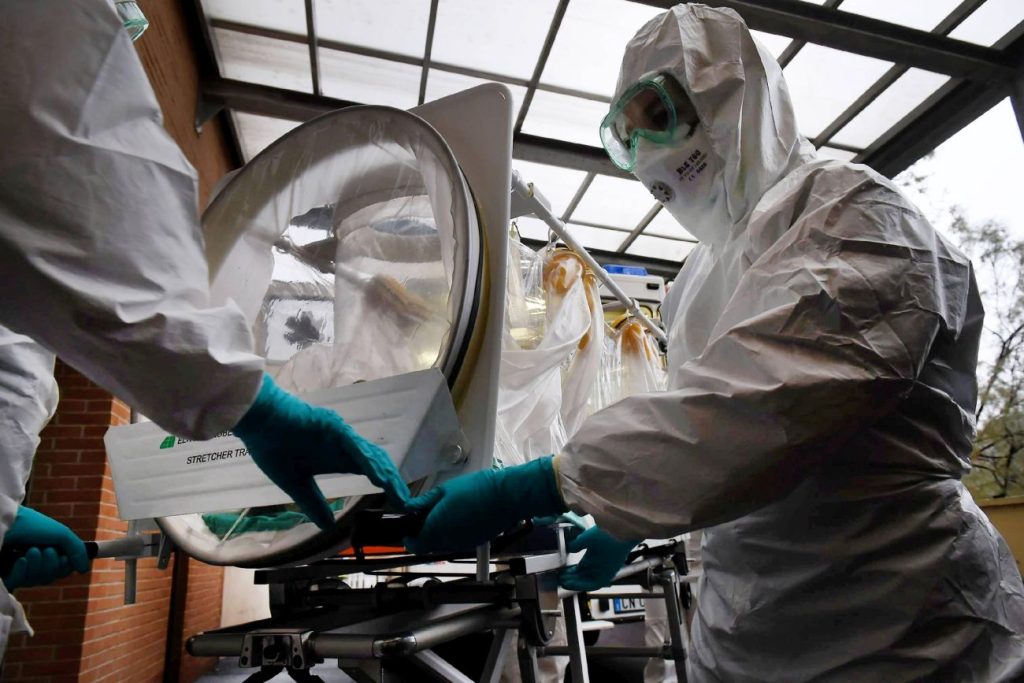 Test Ebola negativo per la dottoressa tornata dal Congo, rassicurante notizia per la salute pubblica.