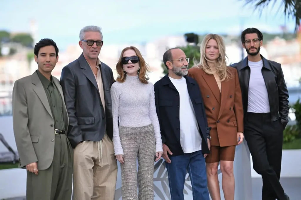 Cannes 79: Farhadi incanta la Croisette con il nuovo film “Storie Parallele”