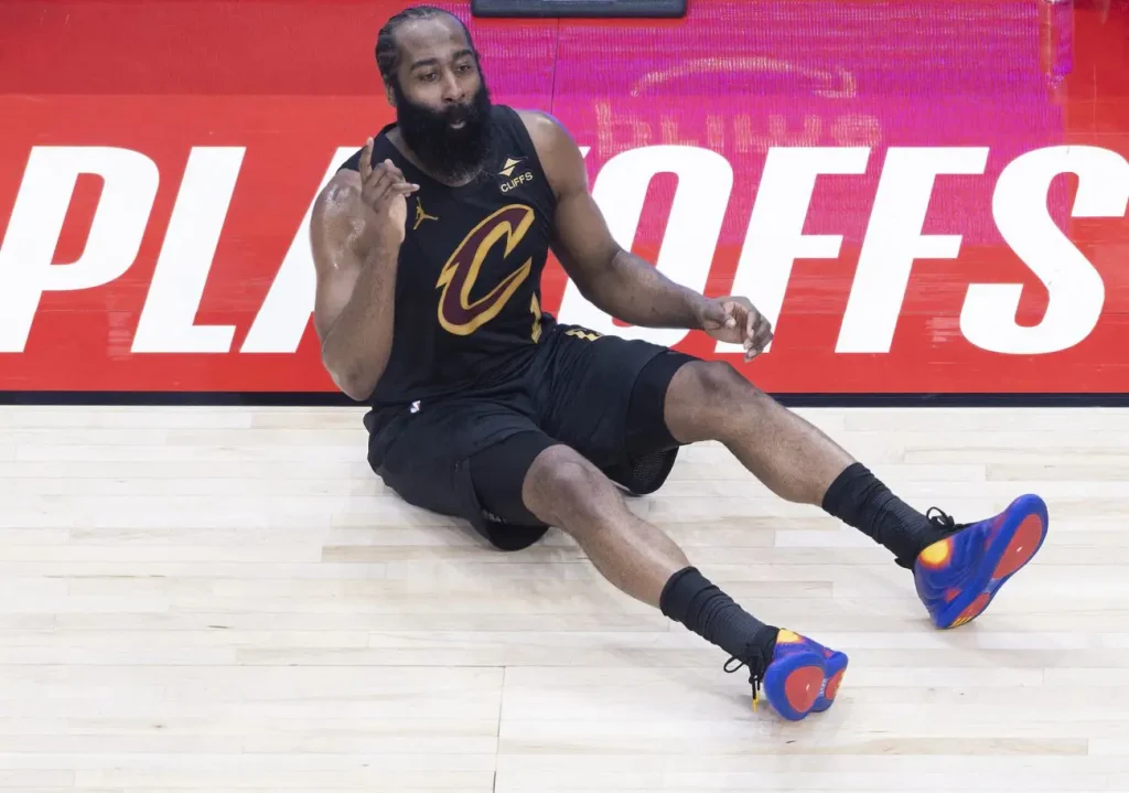 Cleveland avanza in semifinale playoff NBA, Detroit eliminata e Toronto ko.
