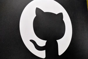 GitHub: furto di dati da migliaia di repository interni da parte di hacker.