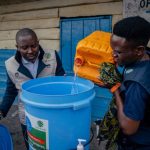 Focolai di Ebola rivelano i rischi di trasmissione virale in Uganda occidentale.