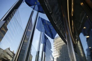 La Commissione europea approva nona rata Pnrr Italia, Meloni celebra risultati raggiunti.
