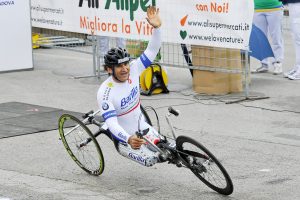 Lutto cittadino a Bologna per i funerali di Zanardi, annuncio del sindaco.