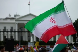 Iran respinge le azioni statunitensi contro la detenzione delle sue navi nel Golfo.