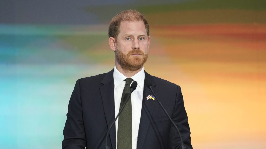 Basta vittimismo: l’esperta reale Emily Andrews contesta le affermazioni di Harry sulla sua posizione.