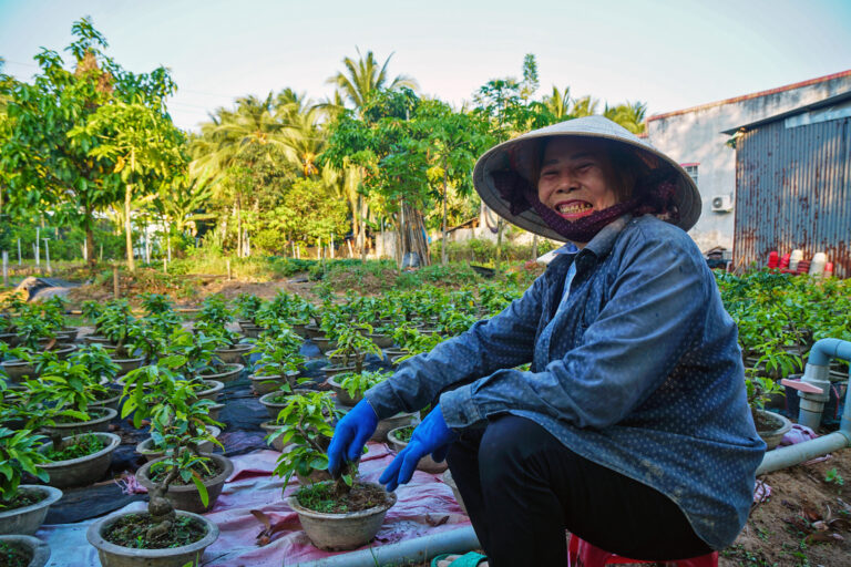 Invasione salina nel Delta del Mekong: conflitto tra agricoltori e scienziati.