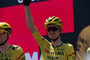 Kuss trionfa nella diciannovesima tappa, Vingegaard mantiene la maglia rosa al Giro d’Italia.